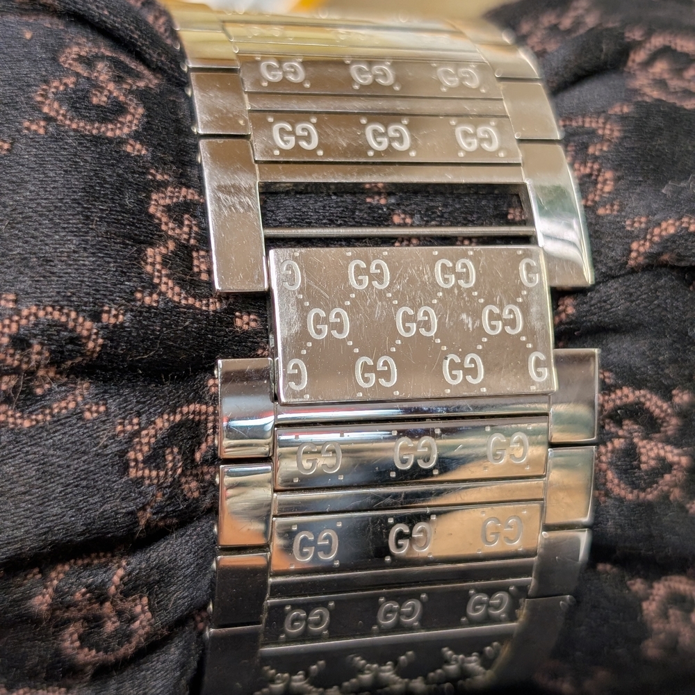 Gucci Silver Wearable Electronics - image 5